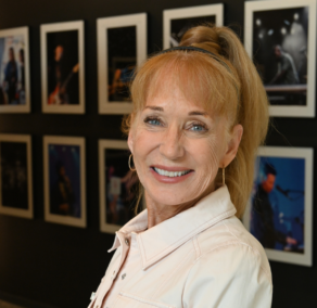 Bobbi Curtis
